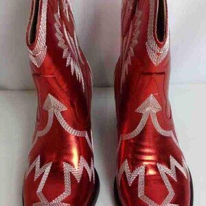 Size 7 Women's Hochfart Red Boots  NWOB